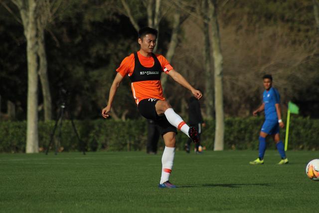 琼斯22分赵睿空砍28分 浙江力克新疆大比分1-1